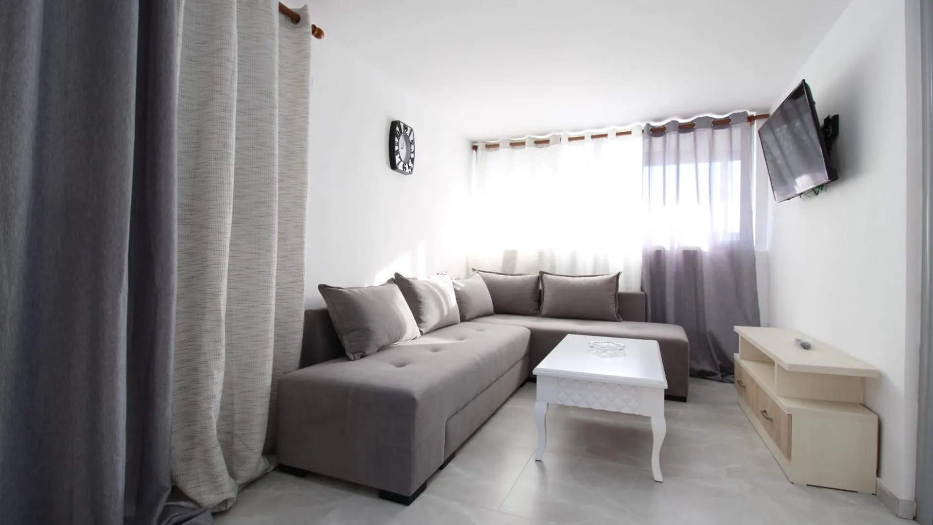Guest house Poda Houses Ksamil Albania