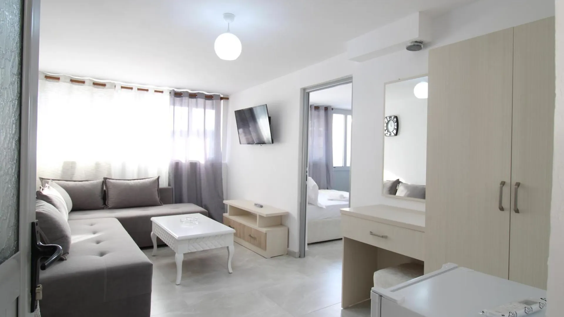 Poda Houses Ksamil Guest house